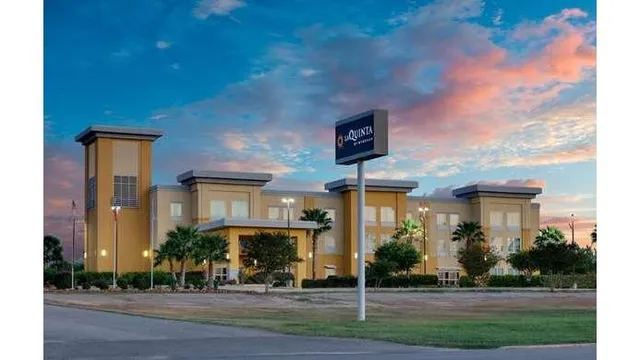 La Quinta Inn & Suites by Wyndham Jourdanton - Pleasanton