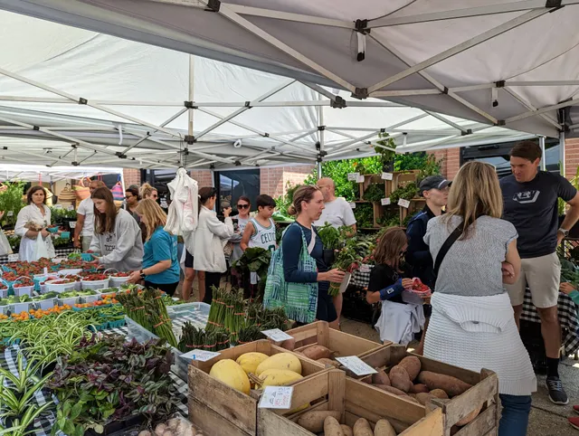 Palisades Farmers Market