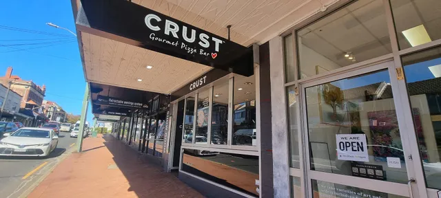 Crust Pizza Willoughby