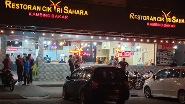 Restoran Cik Tri Sahara Kambing Bakar (Setia Alam)