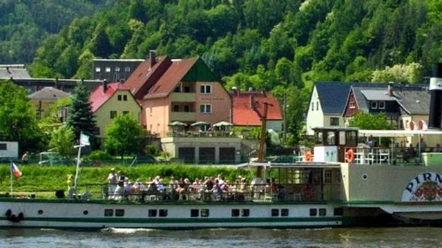 Ferienappartements Elbaussicht - Krippen, Claus Schirmer