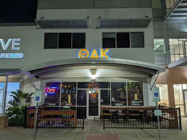 Oak Texas Bar & Grill - North Park