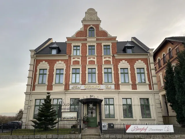 Ferienwohnungen Burghof