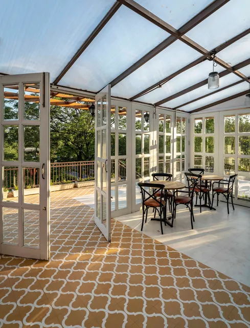 Attic Cafe and Lounge