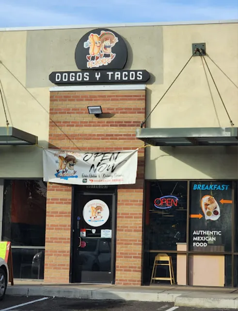 Dogos Y Tacos El Gordo