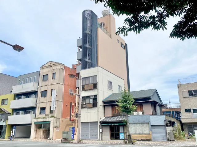 Petit Hotel 017 reina