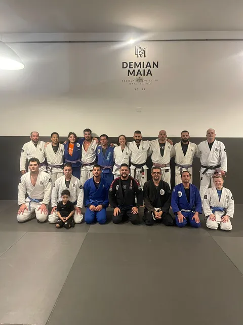 Escola Demian Maia de Jiu Jitsu