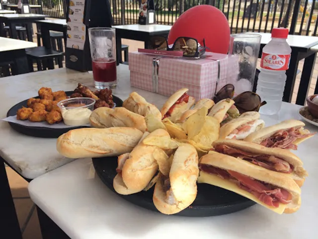 100 Montaditos