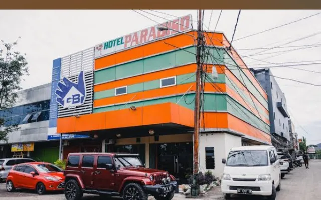 Reddoorz Plus near Makassar Town Square