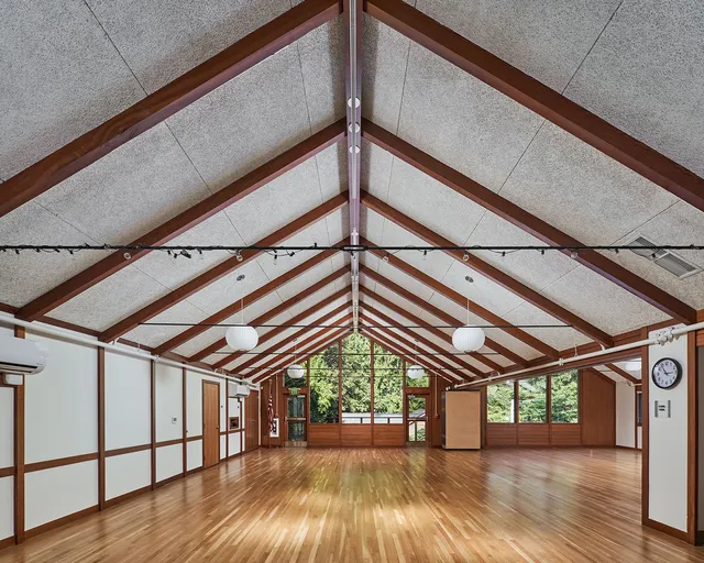 Lake Oswego Adult Community Center