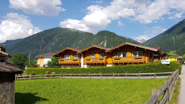 Tiroler Chalet