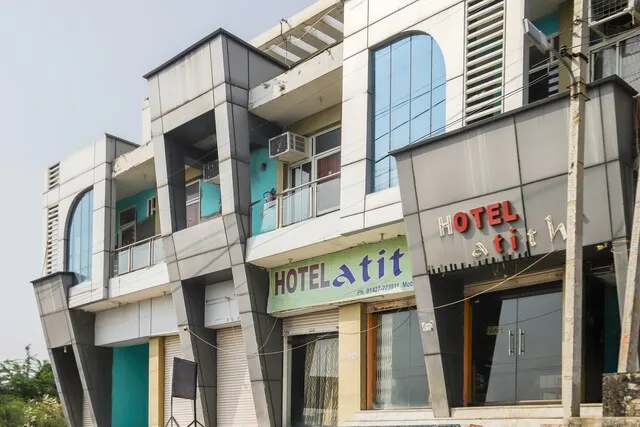 SPOT ON 61941 Hotel Atithi