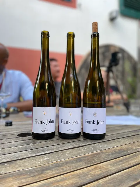 Frank John, Das Hirschhorner Weinkontor & Weindomizil (Ferienwohnung)