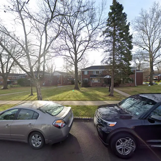 Westfield Manor Apartments (Ernstoff Management)