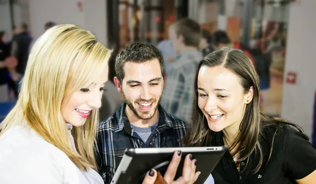 Pretty Instant Photography