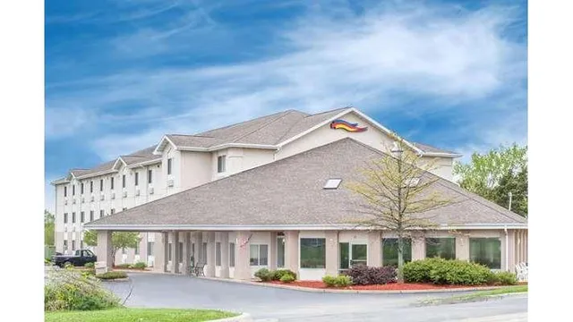 Baymont by Wyndham Freeport