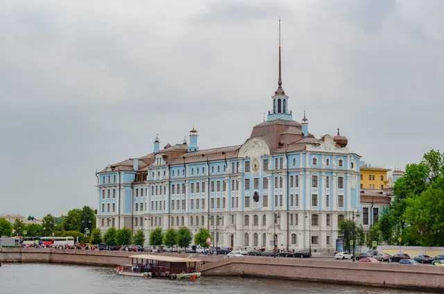 Nakhimovskoye Voyenno-Morskoye Ordena Pocheta Uchilishche