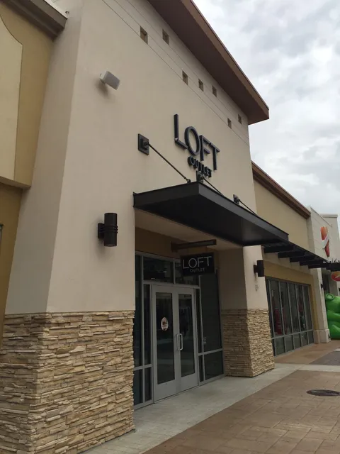 LOFT Outlet