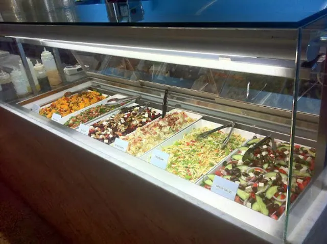 Heads & Tails Elwood