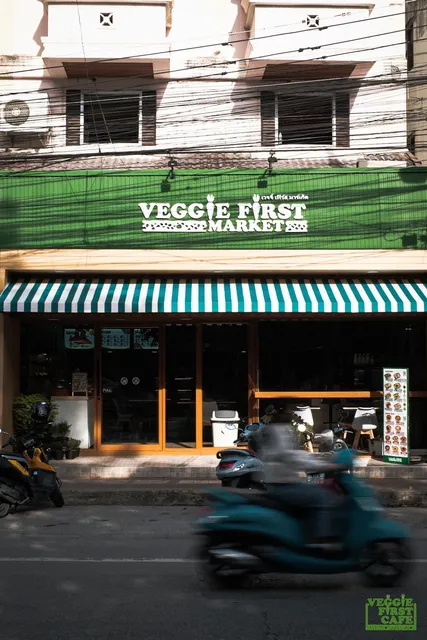 Veggie​ First ​Market​ เวจจี้​เฟิร์ส ​มาร์เก็ต