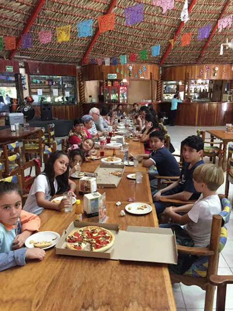 Marisquería los Delfines