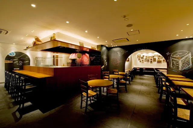 PIZZA SALVATORE CUOMO さいたま新都心