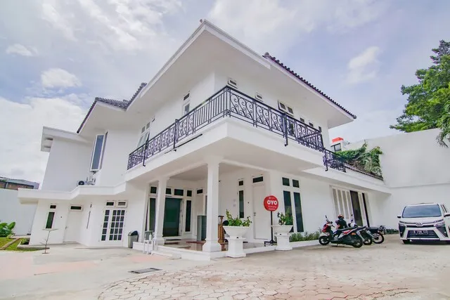 Super OYO Capital O 90342 Kemang Garden