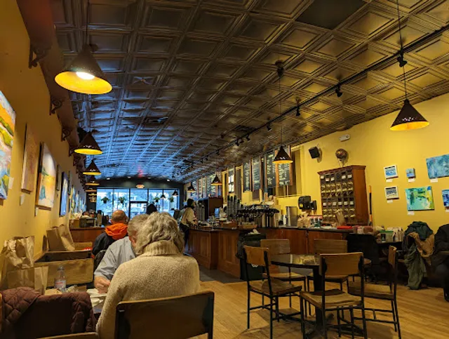 Uncommon Grounds Coffee & Bagels - Western Avenue