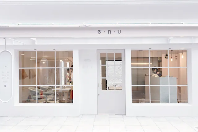 e . n . u Kawaramachi