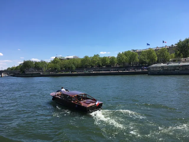 Boat My Paris