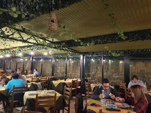 Gorilla Bar & Kitchen