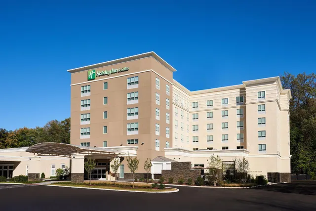 Holiday Inn & Suites Philadelphia W - Drexel Hill by IHG