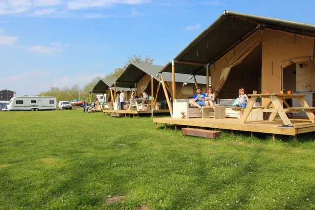 Camping Marina Eemhof BV