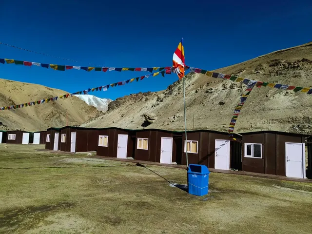 Golden Mark Cottages & Camps