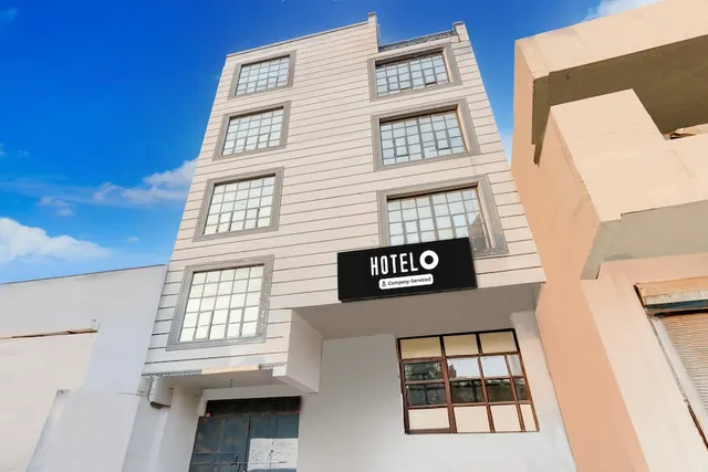 Hotel O DTU Main Gate Delhi