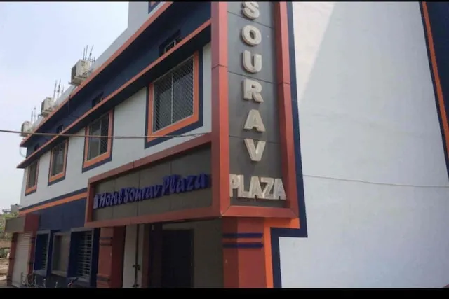 OYO Hotel Sourav Plaza