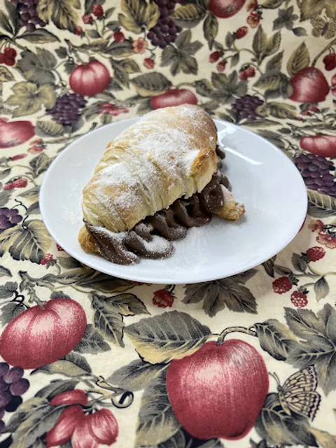 Thais Gracioli Café