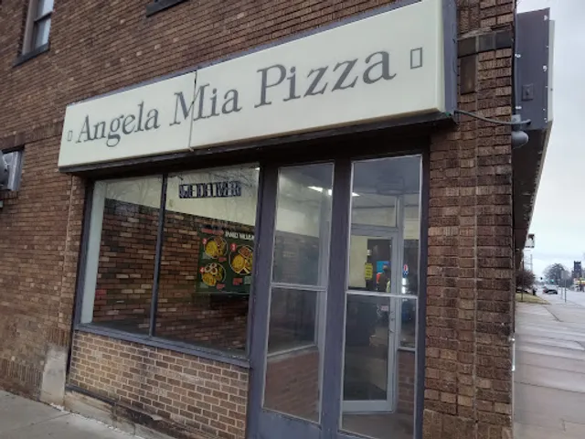 Angela Mia Pizza East Cleveland