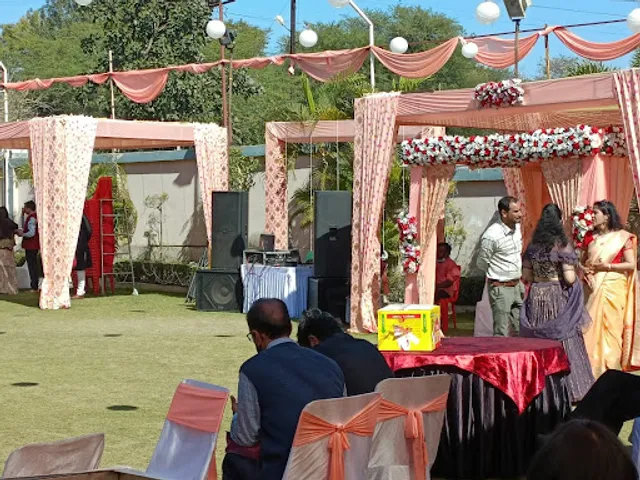 Gaurav Greens Garden Restaurant