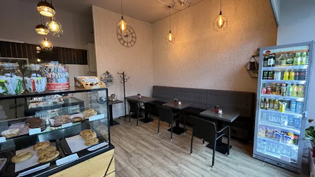 Amara Café & Backshop