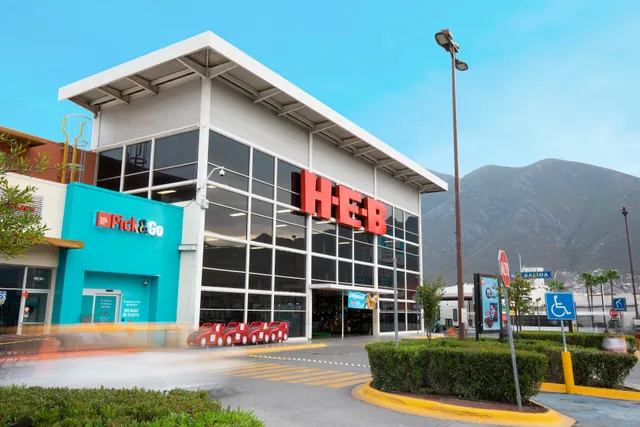 H-E-B Valle Alto