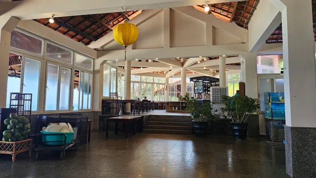 Nhà hàng Hải Âu - Hòn Cò Cà Ná Resort