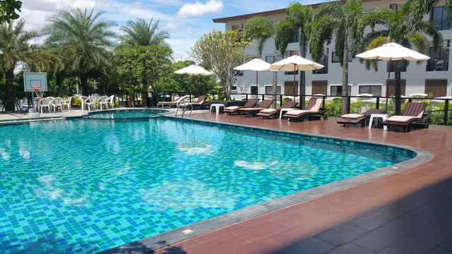 Lakkhana Poolside Resort