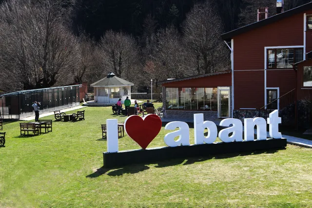 Abant Bahçeli Köşk Bungalow