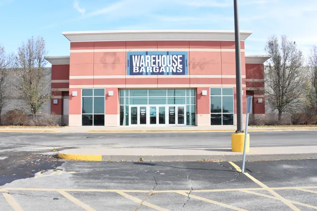 Muscatine Warehouse Bargains