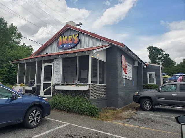 Ike's Korner Grille