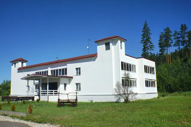 Прибрежный Ярбург, парк-отель