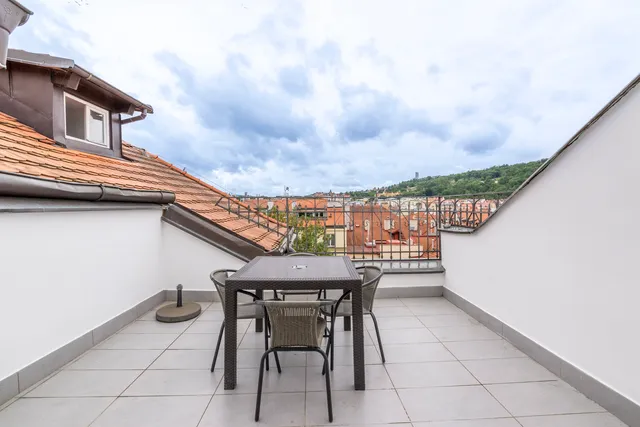 Riverside Residence - Janáčkovo nábřeží 19