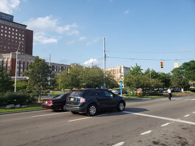 Henry Ford Hospital Parking & Valet