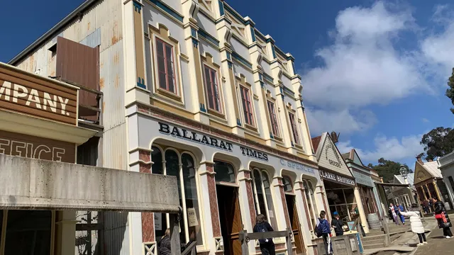 Sovereign Hill/Bradshaw St